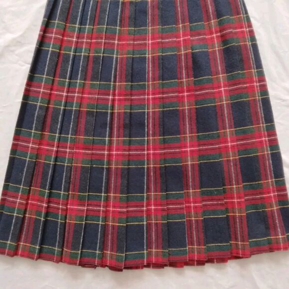 Vintage Plaid Pleated Skirt Red Navy Green Womens Size 10 - Picture 8 of 9